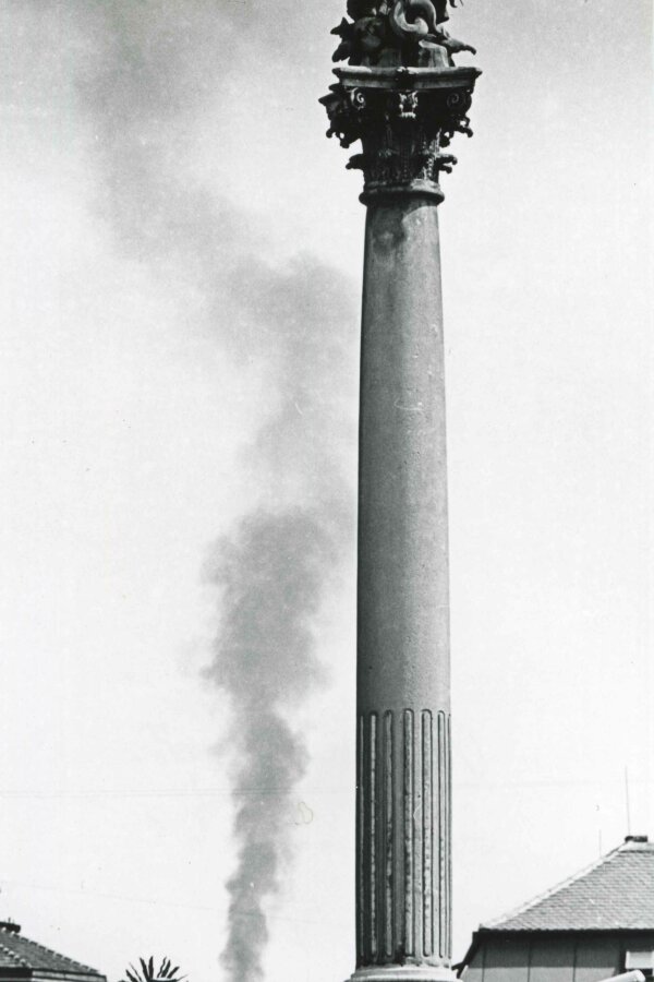 Antonín Hinšt, Morový sloup